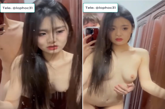 Clip sex cô gái xinh đụ trước gương